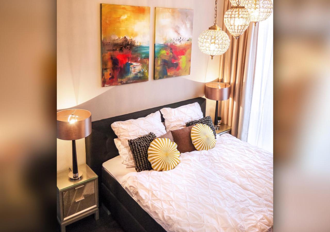 Comfort And Style In City Center With Ensuite Bathroom On Schaafenstrasse Cologne Exterior photo