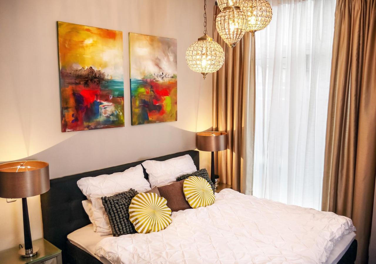 Comfort And Style In City Center With Ensuite Bathroom On Schaafenstrasse Cologne Exterior photo